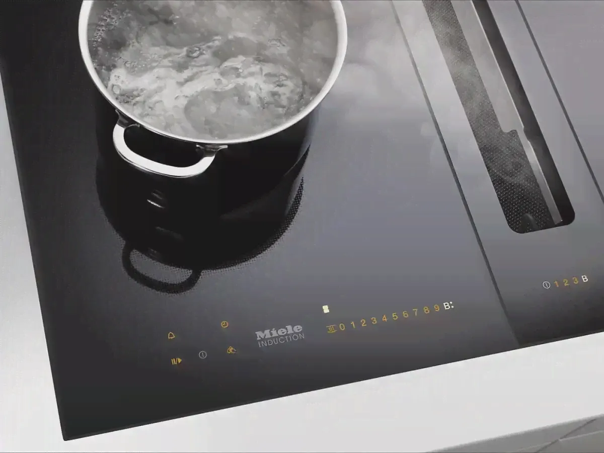 Индукционная варочная панель Miele CS7612FL-4