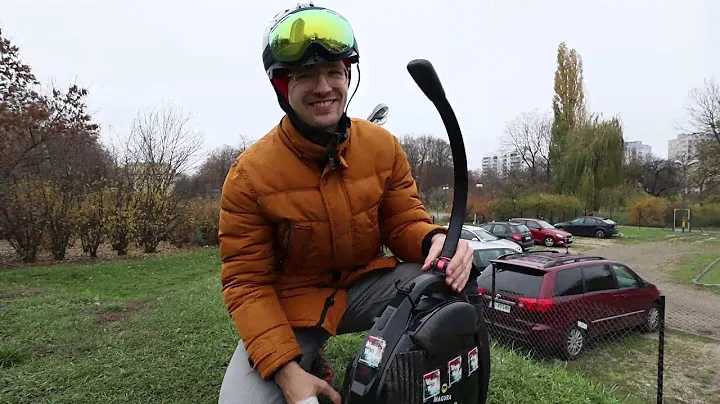 Inmotion V5F Review - Small and portable beginner EUC